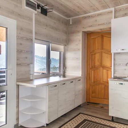 кичера Mizhhirya (Transcarpathia)